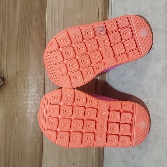 Girls Shoes Adidas 360 Sandals Size 5.5  NWOT - Picture 8 of 8